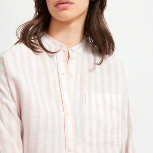 EVERLANE Linen oversized collarless shirt. Size 4.